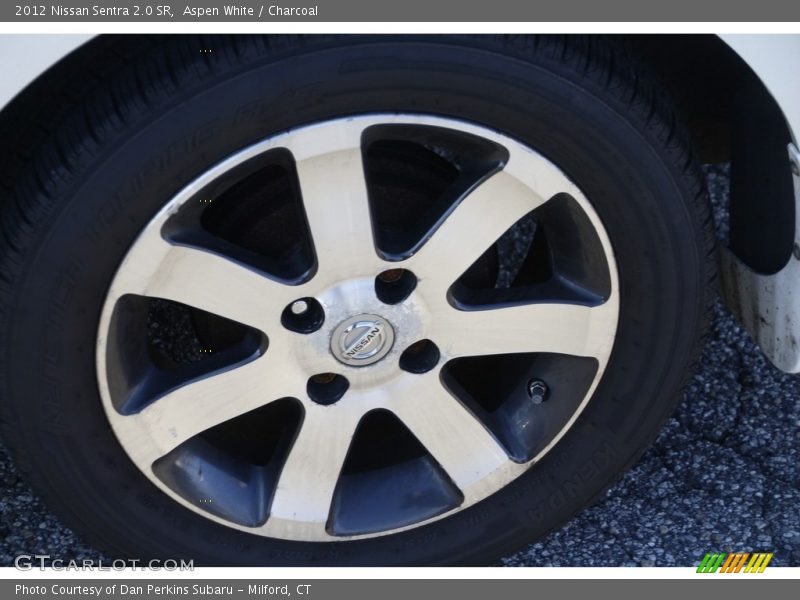 Aspen White / Charcoal 2012 Nissan Sentra 2.0 SR