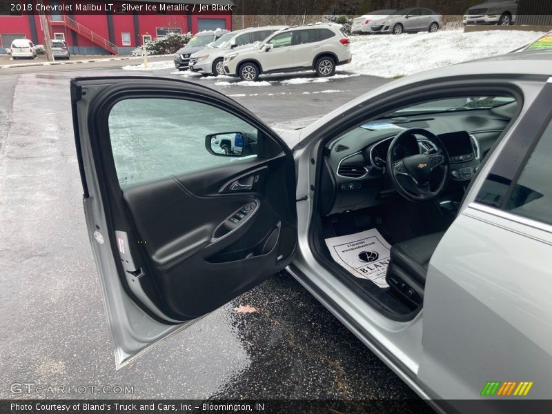 Silver Ice Metallic / Jet Black 2018 Chevrolet Malibu LT