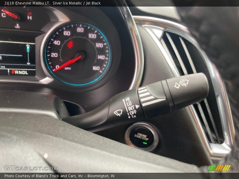 Silver Ice Metallic / Jet Black 2018 Chevrolet Malibu LT