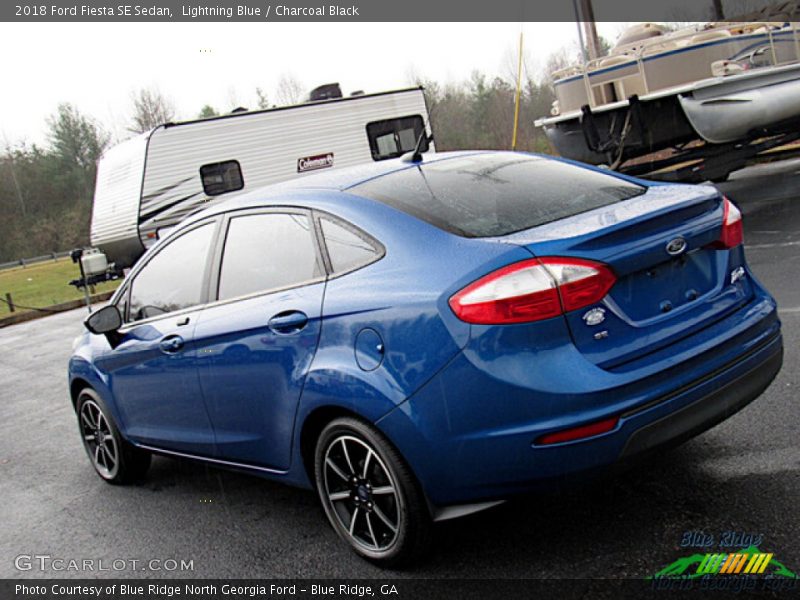 Lightning Blue / Charcoal Black 2018 Ford Fiesta SE Sedan