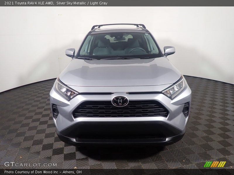 Silver Sky Metallic / Light Gray 2021 Toyota RAV4 XLE AWD