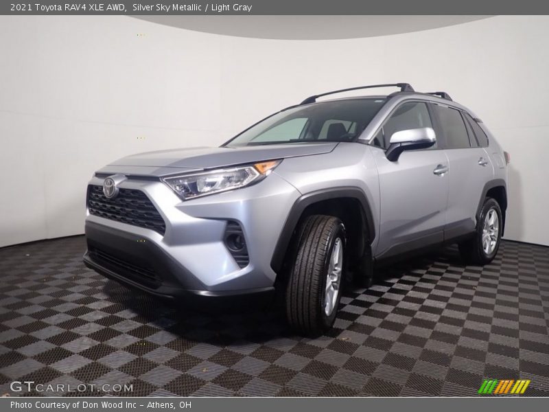 Silver Sky Metallic / Light Gray 2021 Toyota RAV4 XLE AWD