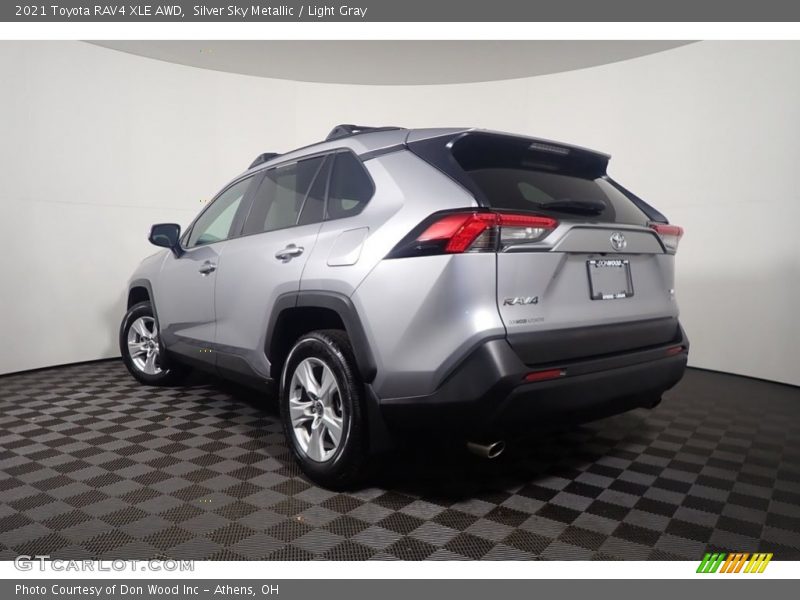 Silver Sky Metallic / Light Gray 2021 Toyota RAV4 XLE AWD