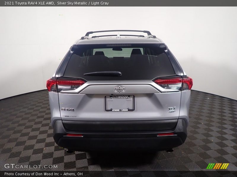 Silver Sky Metallic / Light Gray 2021 Toyota RAV4 XLE AWD