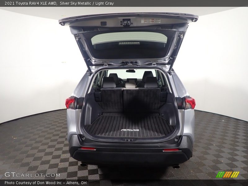 Silver Sky Metallic / Light Gray 2021 Toyota RAV4 XLE AWD