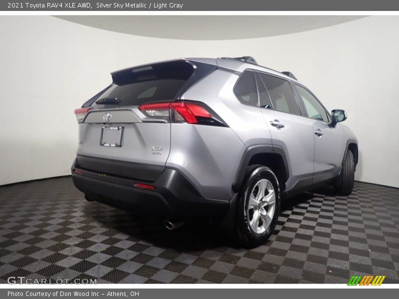 Silver Sky Metallic / Light Gray 2021 Toyota RAV4 XLE AWD