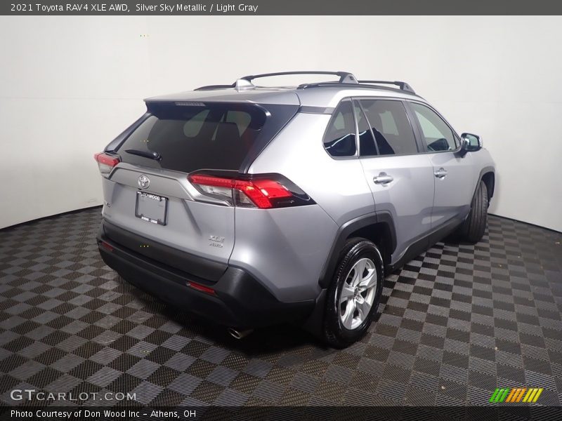 Silver Sky Metallic / Light Gray 2021 Toyota RAV4 XLE AWD