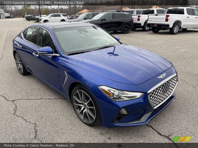 Front 3/4 View of 2020 Genesis G70 AWD