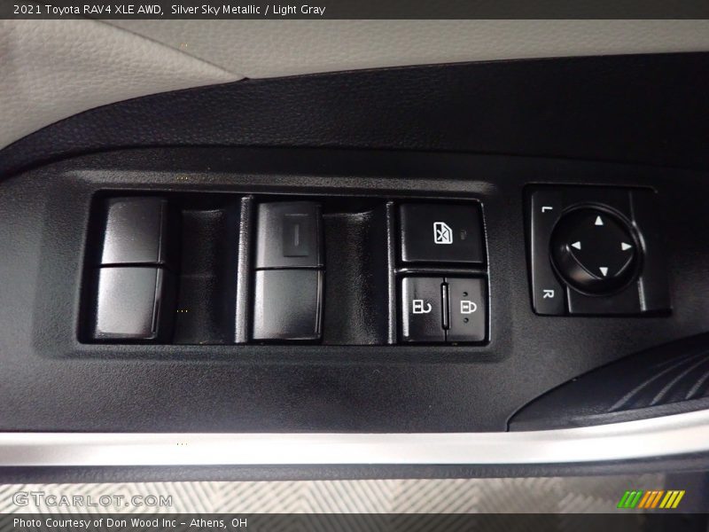 Silver Sky Metallic / Light Gray 2021 Toyota RAV4 XLE AWD