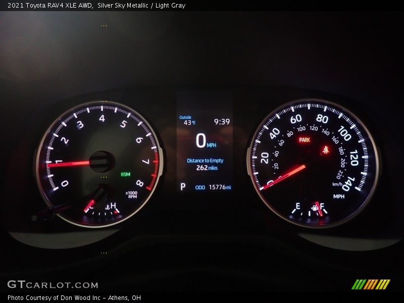 Silver Sky Metallic / Light Gray 2021 Toyota RAV4 XLE AWD