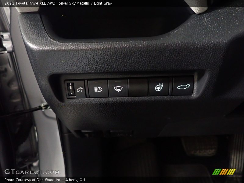 Silver Sky Metallic / Light Gray 2021 Toyota RAV4 XLE AWD