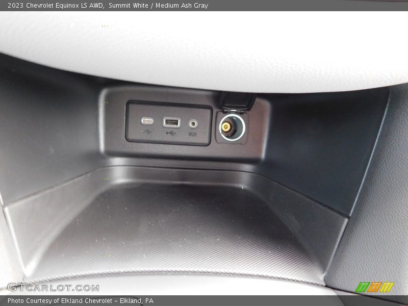Summit White / Medium Ash Gray 2023 Chevrolet Equinox LS AWD