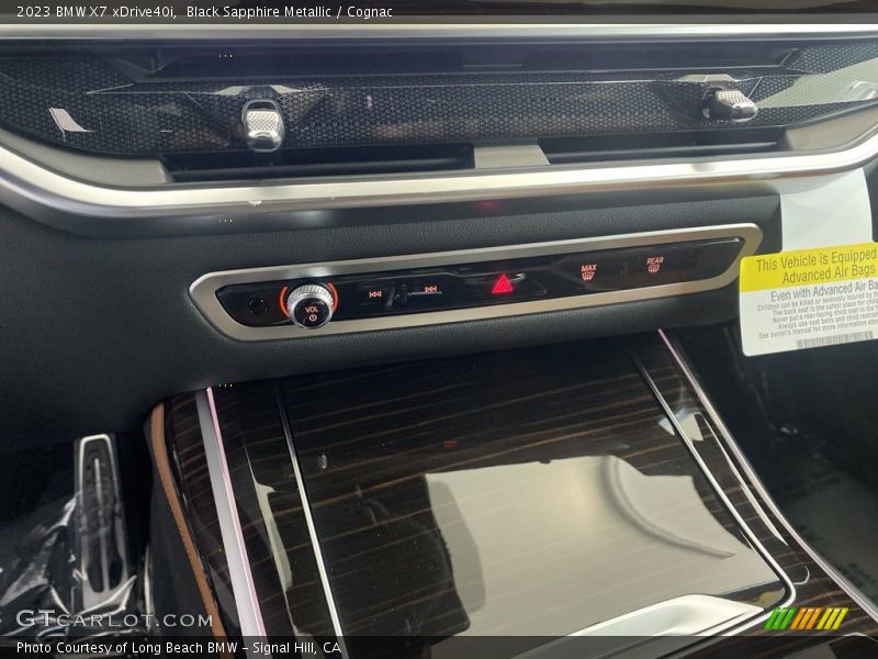 Black Sapphire Metallic / Cognac 2023 BMW X7 xDrive40i