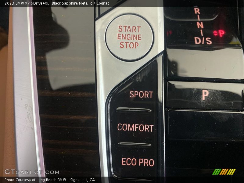 Black Sapphire Metallic / Cognac 2023 BMW X7 xDrive40i