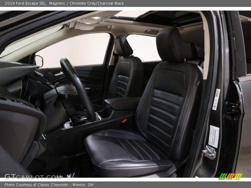 Magnetic / Chromite Gray/Charcoal Black 2019 Ford Escape SEL