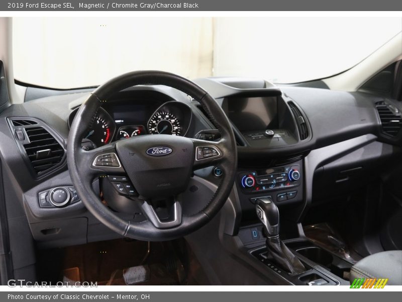 Magnetic / Chromite Gray/Charcoal Black 2019 Ford Escape SEL