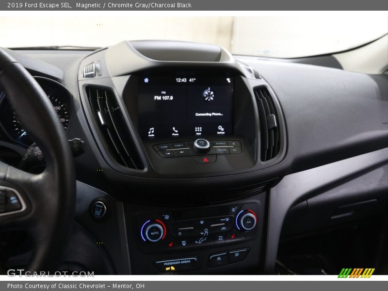 Magnetic / Chromite Gray/Charcoal Black 2019 Ford Escape SEL