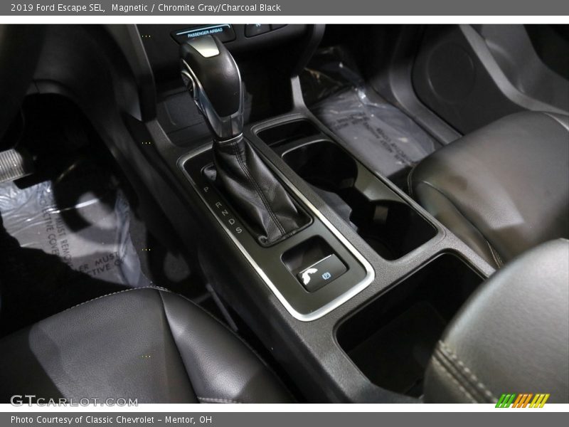 Magnetic / Chromite Gray/Charcoal Black 2019 Ford Escape SEL