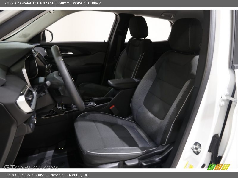 Summit White / Jet Black 2022 Chevrolet TrailBlazer LS