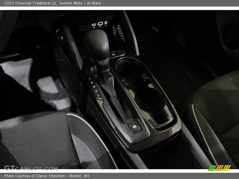 Summit White / Jet Black 2022 Chevrolet TrailBlazer LS