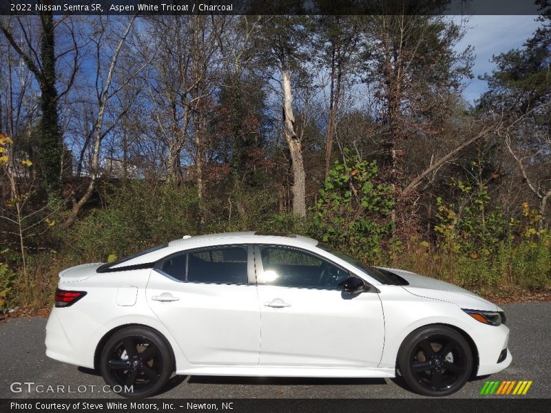 Aspen White Tricoat / Charcoal 2022 Nissan Sentra SR