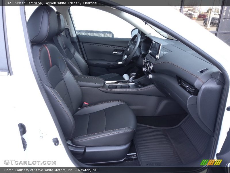 Aspen White Tricoat / Charcoal 2022 Nissan Sentra SR