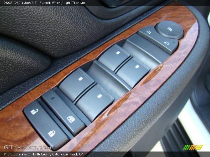 Summit White / Light Titanium 2008 GMC Yukon SLE