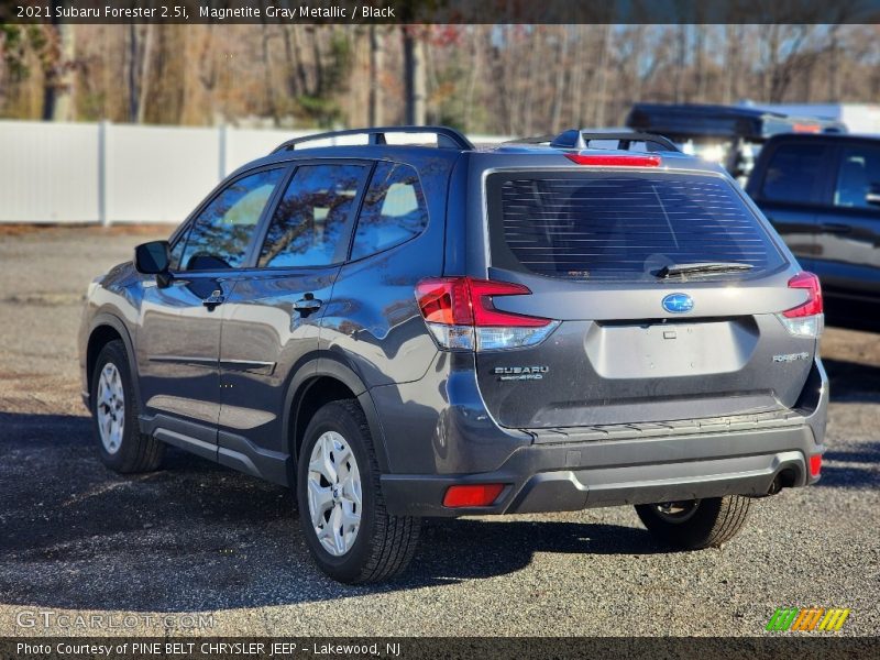 Magnetite Gray Metallic / Black 2021 Subaru Forester 2.5i