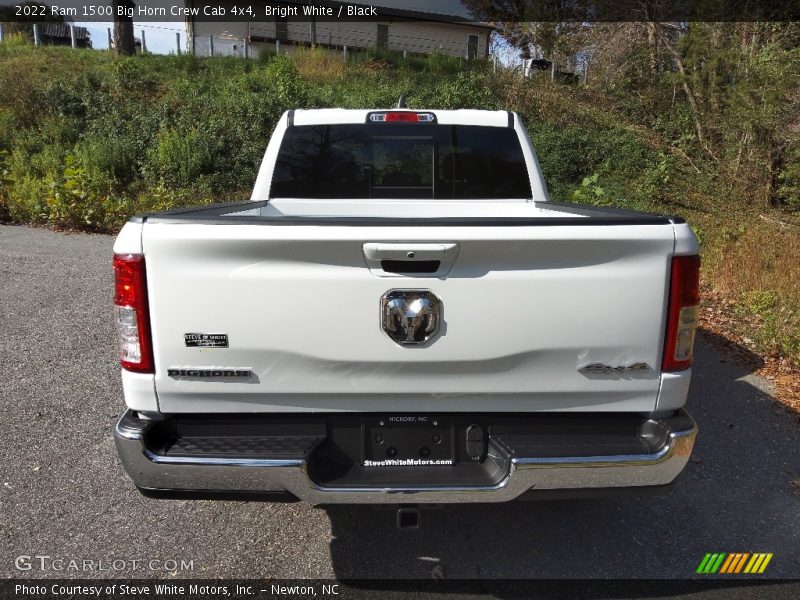 Bright White / Black 2022 Ram 1500 Big Horn Crew Cab 4x4