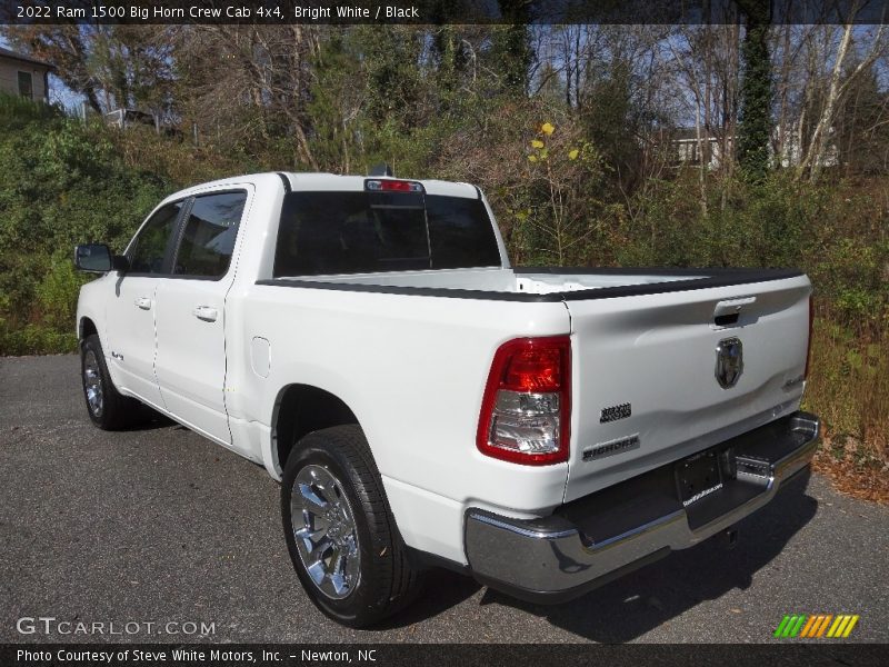 Bright White / Black 2022 Ram 1500 Big Horn Crew Cab 4x4