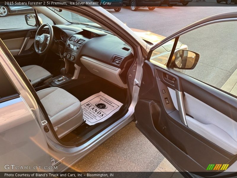 Ice Silver Metallic / Gray 2015 Subaru Forester 2.5i Premium