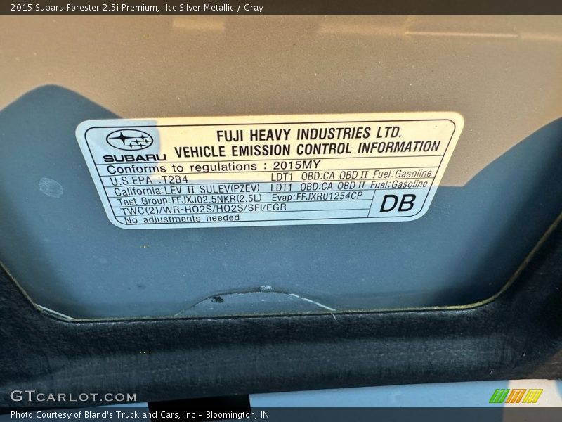 Ice Silver Metallic / Gray 2015 Subaru Forester 2.5i Premium