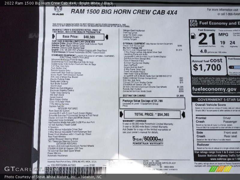 Bright White / Black 2022 Ram 1500 Big Horn Crew Cab 4x4