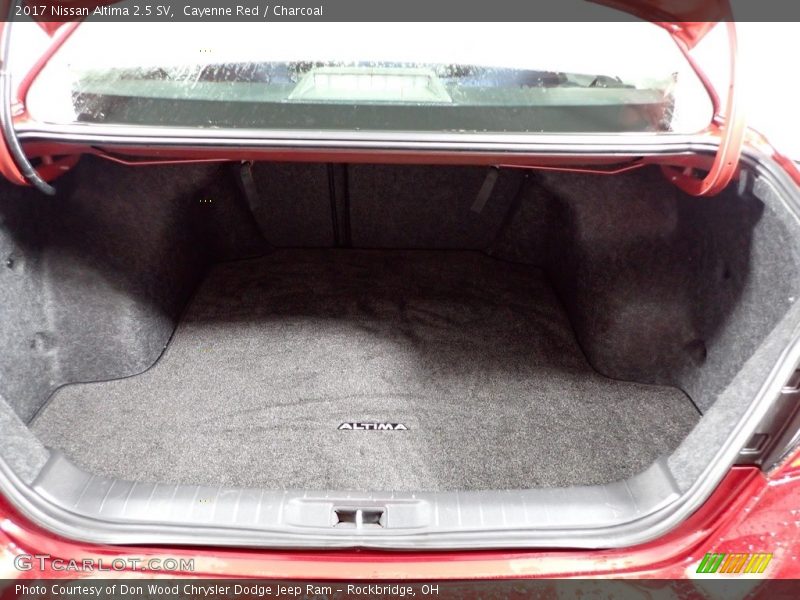 Cayenne Red / Charcoal 2017 Nissan Altima 2.5 SV