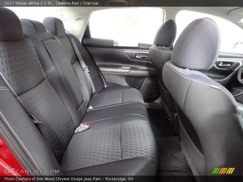 Cayenne Red / Charcoal 2017 Nissan Altima 2.5 SV