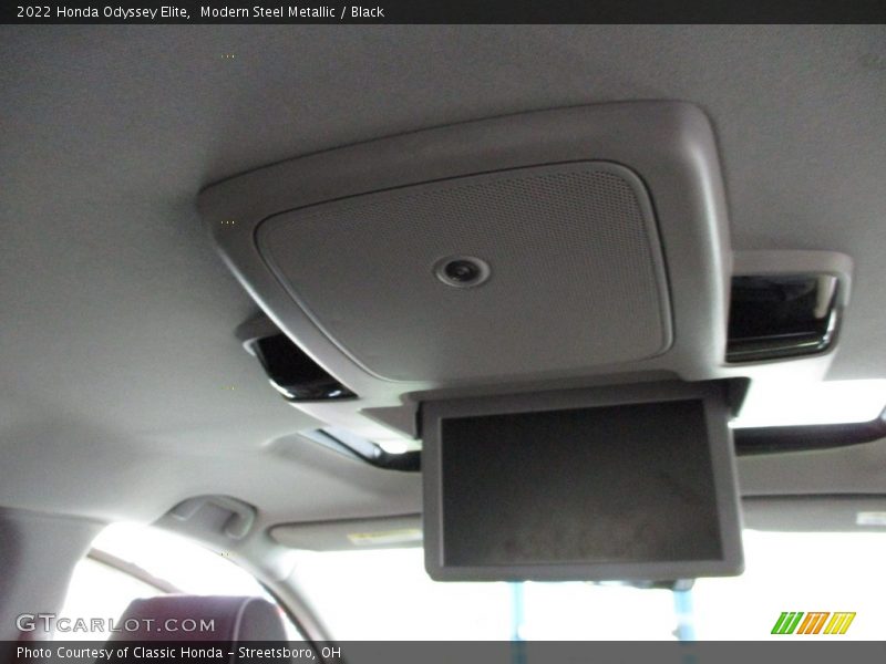 Modern Steel Metallic / Black 2022 Honda Odyssey Elite