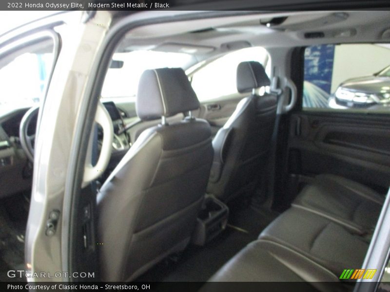 Modern Steel Metallic / Black 2022 Honda Odyssey Elite