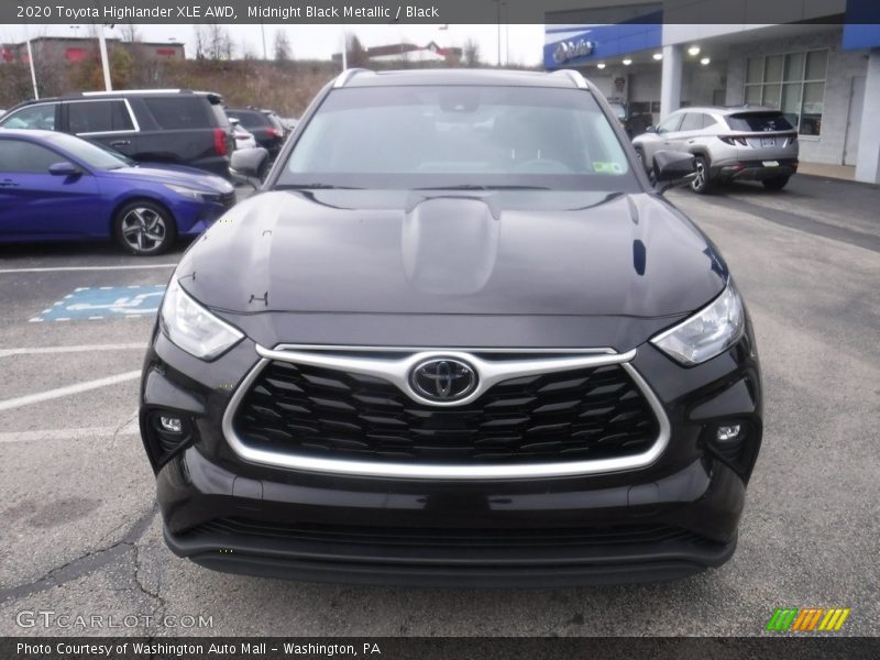 Midnight Black Metallic / Black 2020 Toyota Highlander XLE AWD