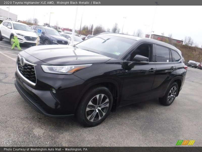 Midnight Black Metallic / Black 2020 Toyota Highlander XLE AWD