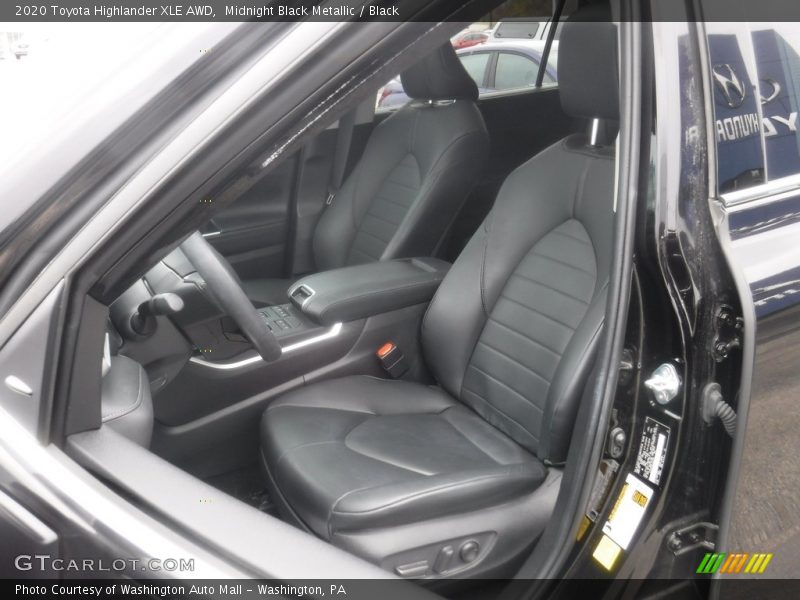 Midnight Black Metallic / Black 2020 Toyota Highlander XLE AWD