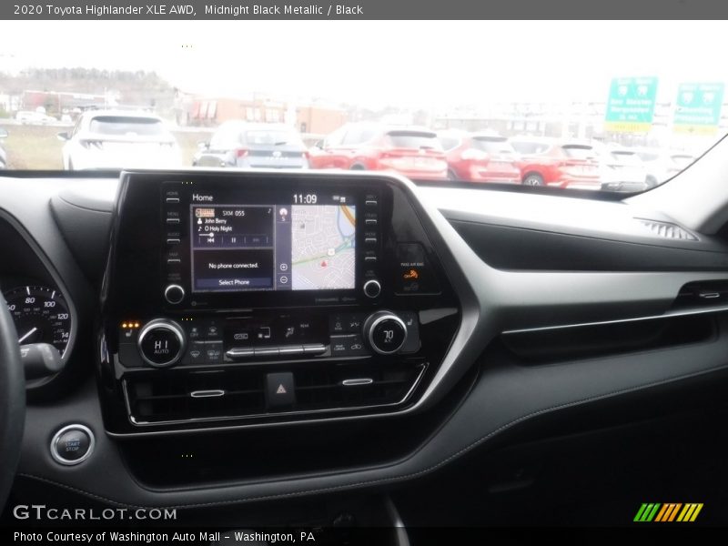 Midnight Black Metallic / Black 2020 Toyota Highlander XLE AWD