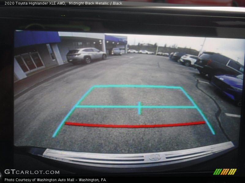 Midnight Black Metallic / Black 2020 Toyota Highlander XLE AWD