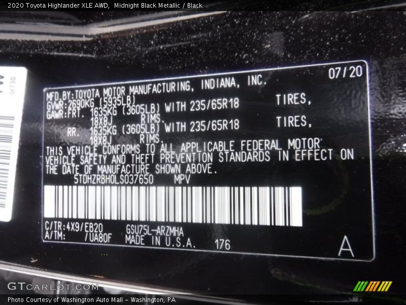Midnight Black Metallic / Black 2020 Toyota Highlander XLE AWD