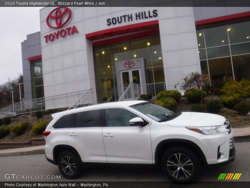 Blizzard Pearl White / Ash 2019 Toyota Highlander LE