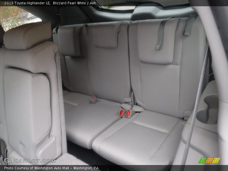 Blizzard Pearl White / Ash 2019 Toyota Highlander LE