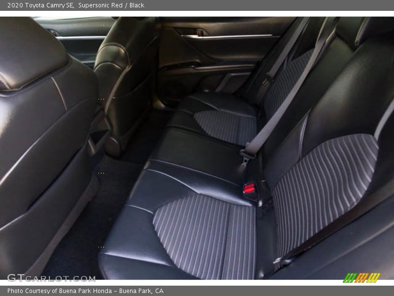Supersonic Red / Black 2020 Toyota Camry SE