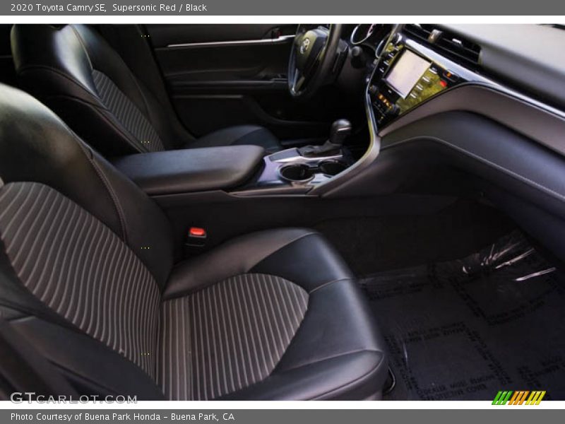Supersonic Red / Black 2020 Toyota Camry SE
