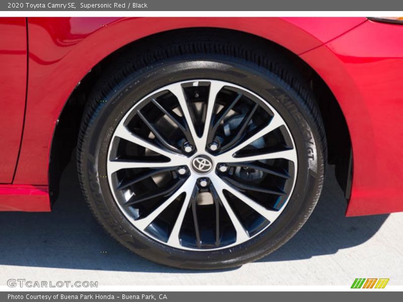 Supersonic Red / Black 2020 Toyota Camry SE