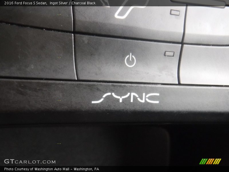 Ingot Silver / Charcoal Black 2016 Ford Focus S Sedan