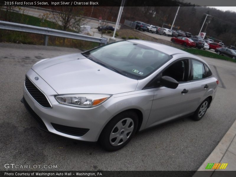 Ingot Silver / Charcoal Black 2016 Ford Focus S Sedan
